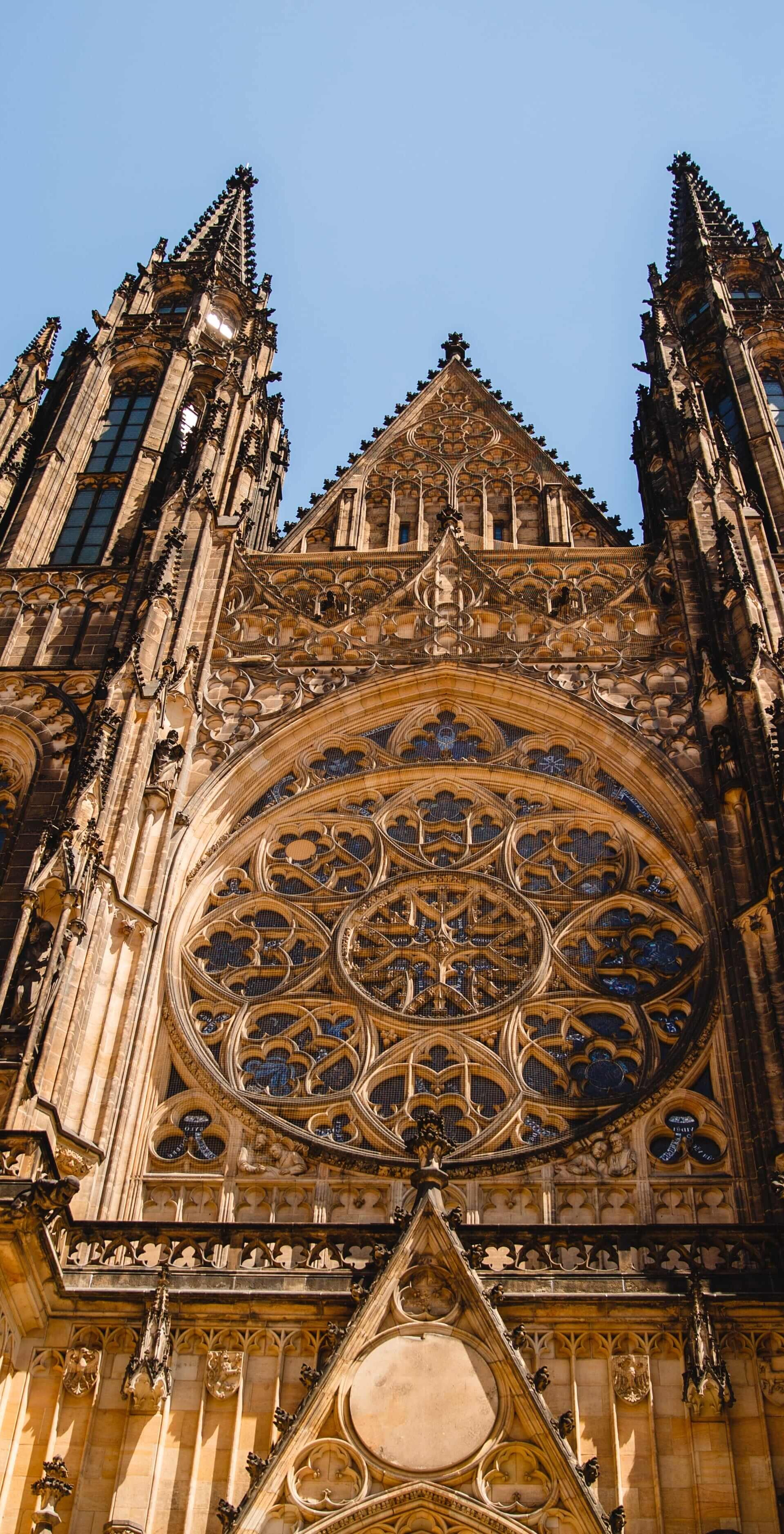 Bodyguard services in Prague | Infinite Risks International